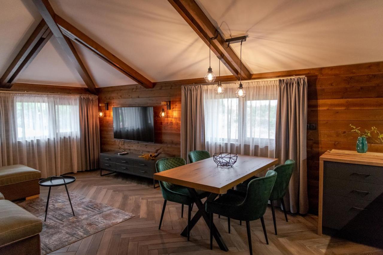 Hotel Hunters House Ezerec Kültér fotó