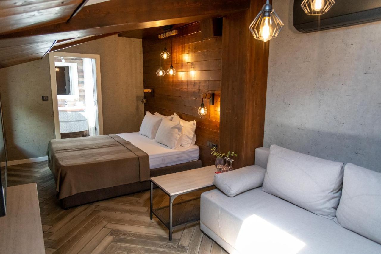 Hotel Hunters House Ezerec Kültér fotó