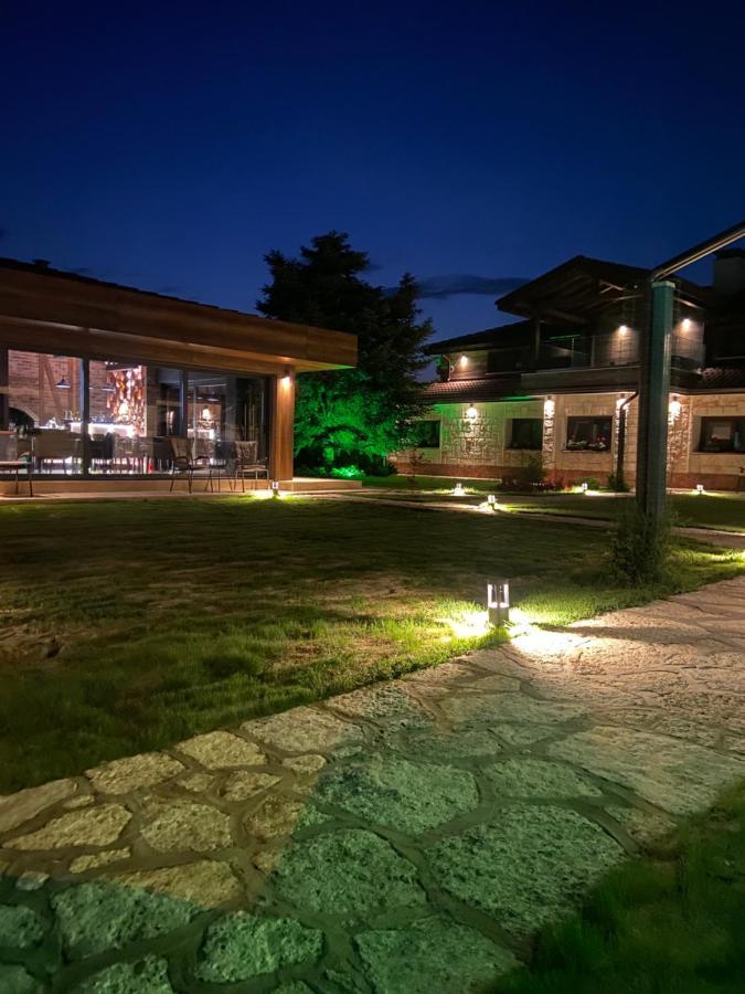Hotel Hunters House Ezerec Kültér fotó