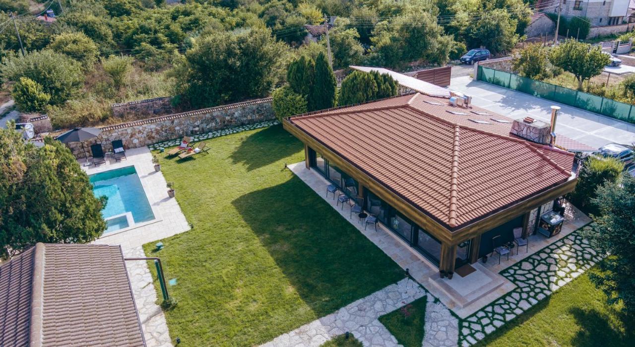 Hotel Hunters House Ezerec Kültér fotó
